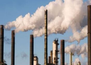 Πόσο κοστίζει στη ΔΕΗ το νέο ράλι στις τιμές των δικαιωμάτων εκπομπής CO2