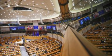 ΕΕ: Εγκρίθηκε το Ταμείο Δίκαιης Μετάβασης  – 755 εκατ. ευρώ στην Ελλάδα