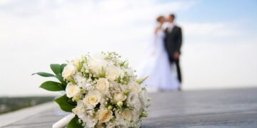 Παίρνουν μπρος γάμοι και βαφτίσεις τον Ιούνιο, πόσα άτομα θα επιτρέπονται