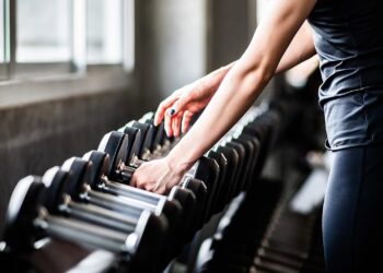 Ανοίγουν γυμναστήρια για εμβολιασμένους και δεξιώσεις γάμου -Πότε καταργούνται τα sms, πότε μπαίνει μουσική στην εστίαση