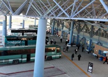 Αυξημένη η κίνηση στα ΚΤΕΛ μετά το άνοιγμα των μετακινήσεων  – Πρόβλημα η κάλυψη του 65% των θέσεων στα λεωφορεία