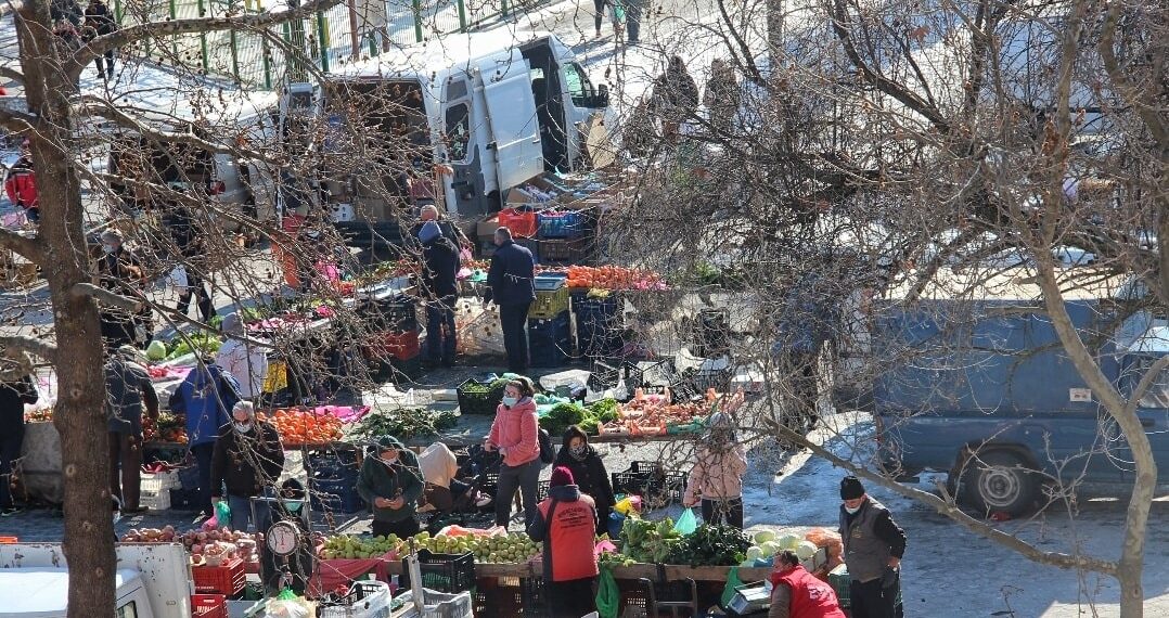 Πως θα λειτουργήσει την Δευτέρα 17 Μαΐου η λαϊκή αγορά και η παράλληλη λαϊκή αγορά του Δήμου Αμυνταίου. Ποια μέτρα πρέπει να λαμβάνονται »