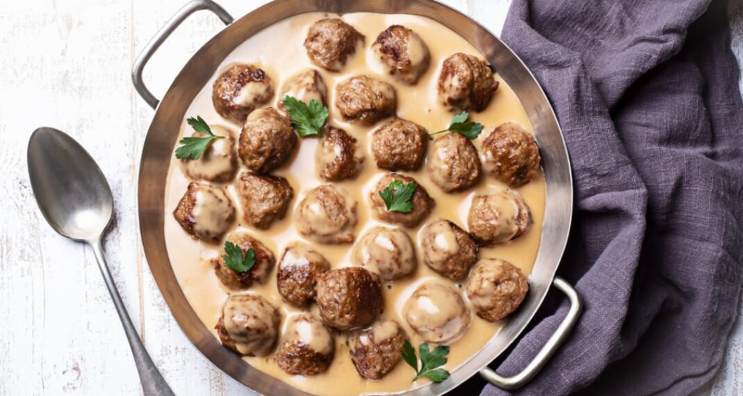 Σουτ μακάλο: Η παραδοσιακή συνταγή για κεφτεδάκια με σάλτσα από τη Φλώρινα