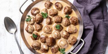 Σουτ μακάλο: Η παραδοσιακή συνταγή για κεφτεδάκια με σάλτσα από τη Φλώρινα