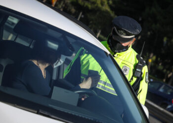 ΕΛΑΣ- Αποτελέσματα ελέγχων: από 5.000 ευρώ σε 2 άτομα στη Δ. Μακεδονία, για μη τήρηση των υγειονομικών πρωτοκόλλων κατά την είσοδο τους στην χώρα