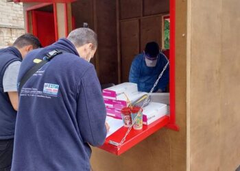 Κοζάνη: Αρνητικά όλα τα rapid tests για covid 19 που έγιναν σήμερα στην κεντρική πλατεία