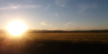 Όμορφο ηλιοβασίλεμα στη Βόρεια πλευρά της Πτολεμαΐδας ! (της Κούλας Πουλασιχίδου)