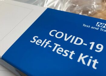 ΕΟΦ: Μόνο από τα φαρμακεία η διάθεση self test