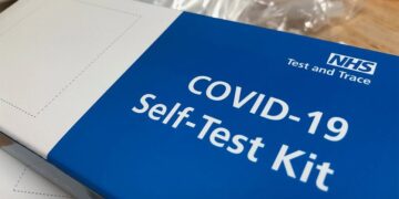 ΕΟΦ: Μόνο από τα φαρμακεία η διάθεση self test