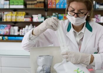 Self test: Τι ισχύει για ελεύθερους επαγγελματίες, αυτοαπασχολούμενους και νέες προσλήψεις