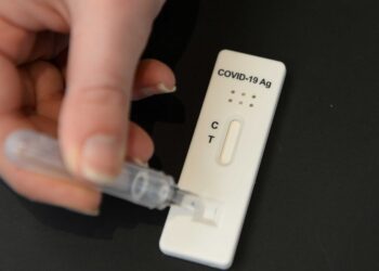 Self test: Δωρεάν από αύριο για όλους τους 18 έως 30 ετών