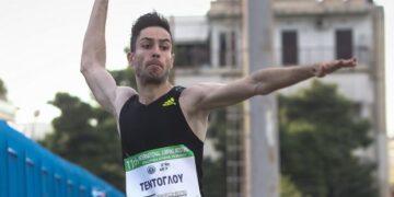 Στίβος: “Πέταξε” στα 8μ.60 ο Τεντόγλου, κορυφαία φετινή επίδοση στον κόσμο
