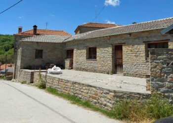 Δήμος Βοΐου: Ολοκλήρωση εργασιών κατασκευής στέγης στα κτήρια του Ξυλουργείου και Σιδηρουργείου στην Τοπική Κοινότητα Πολυκάστανου