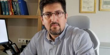 Ι. Ρωμιόπουλος (ΕΟΔΥ Δ. Μακεδονία) για την πτώση των κρουσμάτων στην περιοχή και την κατάσταση στα νοσοκομεία