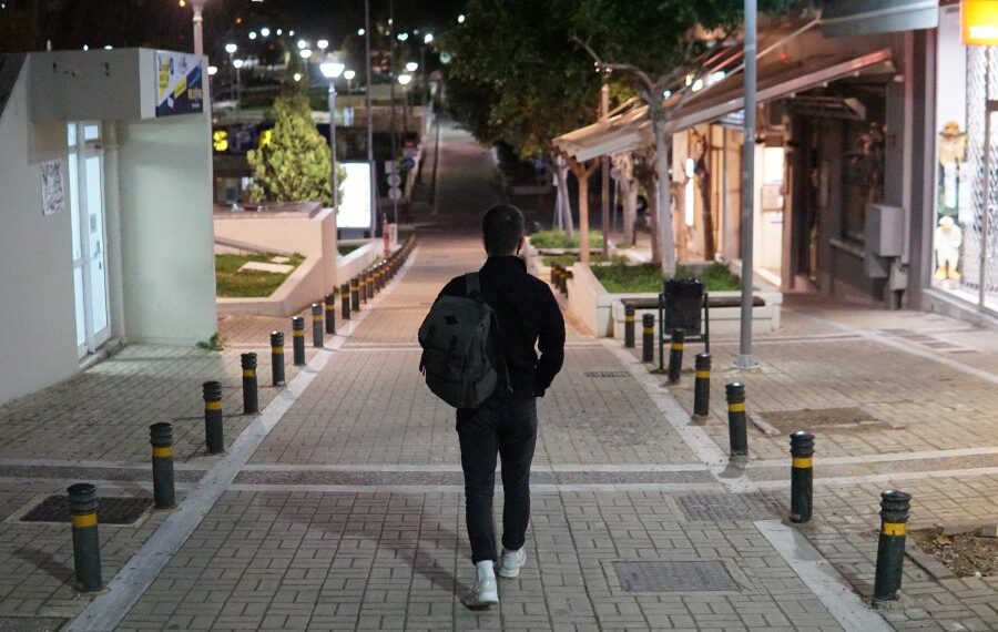«Σπάω τα ρολόγια»: Πότε σταματάει η απαγόρευση κυκλοφορίας