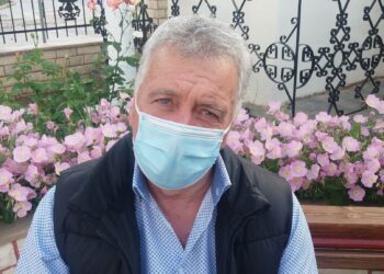 Τί  λένε  πολίτες της Πτολεμαΐδας,  για τον ΥΠΟΧΡΕΩΤΙΚΟ εμβολιασμό?  (γκάλοπ της Κούλας Πουλασιχίδου)