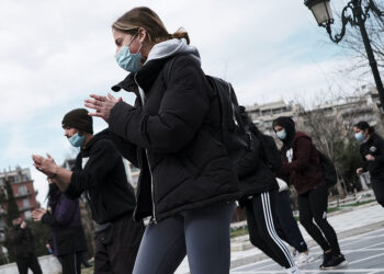 Υπ. Αθλητισμού: Κατοχυρώνονται τα επαγγελματικά δικαιώματα αποφοίτων ΣΕΦΑΑ/ΤΕΦΑΑ- Το πτυχίο τους θεωρείται αυτοδικαίως UEFA B»