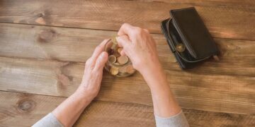 Πώς θα φορολογηθούν τα αναδρομικά των συνταξιούχων