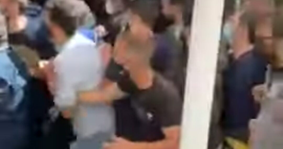 Video από την επεισοδιακή έναρξη του συνεδρίου του Εργατικού Κέντρου Κοζάνης