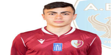 Στην προετοιμασία της Σλάβια Πράγας κλήθηκε ο Μιχάλης Βοριαζίδης της ΑΕΠ Κοζάνης