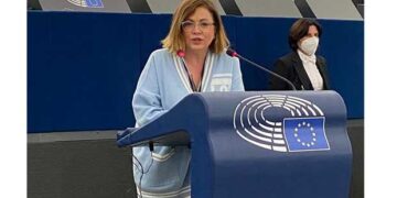 Μαρία Σπυράκη: Στήριξη μικρομεσαίων με λιγότερη γραφειοκρατία και ταχύτερες πληρωμές- Έρχεται Ευρωπαίος απεσταλμένος για τις Μικρομεσαίες Επιχειρήσεις