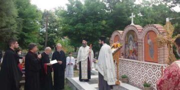 Ξεχωριστός ο σημερινός Εσπερινός και στον Ιερό Ναό Αγίας Σκέπης Πτολεμαΐδας! (Της Κούλας Πουλασιχίδου)