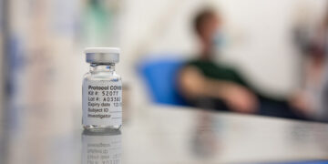 Διαθέσιμα από Τετάρτη όλα τα εμβόλια για όλους τους ενήλικους πολίτες της χώρας – Ανοίγει η πλατφόρμα για τους 18-24 – Τι θα γίνει με το AstraZeneca