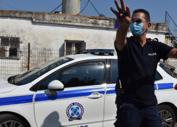 Άγριο έγκλημα στην Κατερίνη: Βρέθηκε καμένο πτώμα με κουκούλα στο κεφάλι και δεμένο πισθάγκωνα