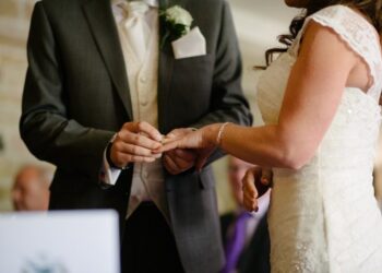 Δημογραφικό: Η πανδημία μειώνει κατά 30% τους γάμους στην Ελλάδα …ανοδικά τα σύμφωνα συμβίωσης