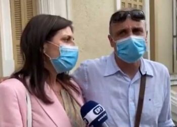 Μ. Μαστρανέστη (υπάλληλος ΔΟΥ Κοζάνης): “Αισθάνομαι ικανοποιημένη από την απόφαση της δικαιοσύνης. Ελπίζω να είναι μια δικαίωση για την ψυχή του Πέτρου που έφυγε τόσο άδικα”