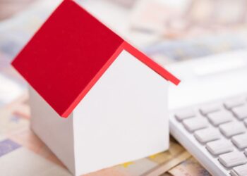 Πρεμιέρα για τις ηλεκτρονικές μεταβιβάσεις ακινήτων