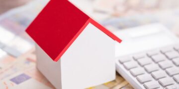 Πρεμιέρα για τις ηλεκτρονικές μεταβιβάσεις ακινήτων