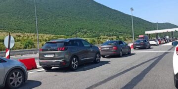 Εγνατία οδός: Ουρές για δεύτερη ημέρα στα διόδια στο ύψος της Σιάτιστας