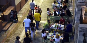 Άρση μέτρων: Ορόσημο η 1η Ιουλίου για την επιστροφή στην κανονικότητα – Τι αλλάζει από σήμερα