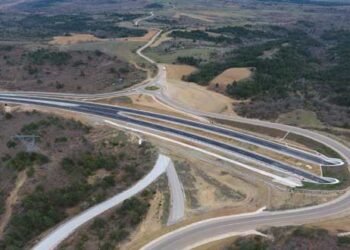 Δρόμοι, Λιμάνια, Αεροδρόμια και άλλες υποδομές μεταφορών με ευρωπαϊκούς πόρους σε όλη τη χώρα Πως εξελίσσονται οι επενδύσεις σε υποδομές μεταφορών, η επίδραση της κρίσης και ο μελλοντικός σχεδιασμός, με πόρους της Πολιτικής Συνοχής της ΕΕ- Του Θοδωρή Καραουλάνη