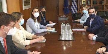 Σκρέκας: “Προωθούμε το πράσινο υδρογόνο, ένα εμβληματικό έργο στη Δυτική Μακεδονία” – «Στον πυρήνα της στρατηγικής μας η προώθηση των ΑΠΕ»