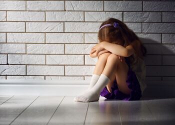 Πώς θα προστατέψουμε τα παιδιά μας από τη σεξουαλική παρενόχληση;