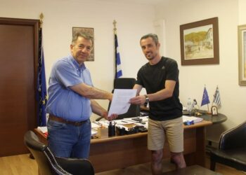 Στην δημιουργία ενός μουσείου χειροσφαίρισης στο Αμύνταιο ευελπιστεί ο Βασίλης Δεληγιαννίδης χαρίζοντας την προσωπική του συλλογή