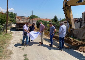 Το υπό εξέλιξη έργο  «κατασκευή εξωτερικού δικτύου αποχέτευσης Δ.Ε. Φιλώτα Δήμου Αμυνταίου»  επισκέφθηκε ο Δήμαρχος Αμυνταίου Άνθιμος Μπιτάκης