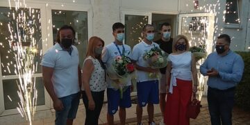 Τεχνική Κολύμβηση: Η Πτολεμαΐδα υποδέχθηκε τον  Παγκόσμιο Πρωταθλητή Χρήστο Καλαϊτζόπουλο και τον αδερφό του Πάρη (φωτό- βίντεο)