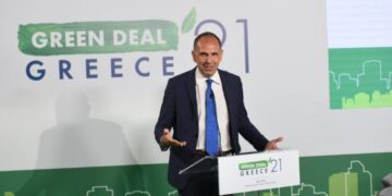 Το νέο Εξοικονομώ έρχεται με αλλαγές και τεράστιους πόρους. Μια 10ετία επιτυχίας στα προγράμματα εξοικονόμησης ενέργειας οδηγός για νέες επενδύσεις με πόρους της Πολιτικής Συνοχής της ΕΕ και του Ταμείου Ανάκαμψης και Ανθεκτικότητας-Του Θοδωρή Καραουλάνη (euractiv.gr)