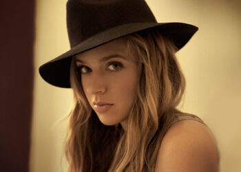 Οι μουσικές επιλογές του e-ptolemeos.gr – ZZ Ward – Grinnin’ in Your Face (2013)