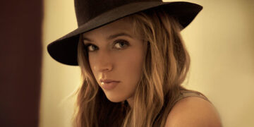 Οι μουσικές επιλογές του e-ptolemeos.gr – ZZ Ward – Grinnin’ in Your Face (2013)