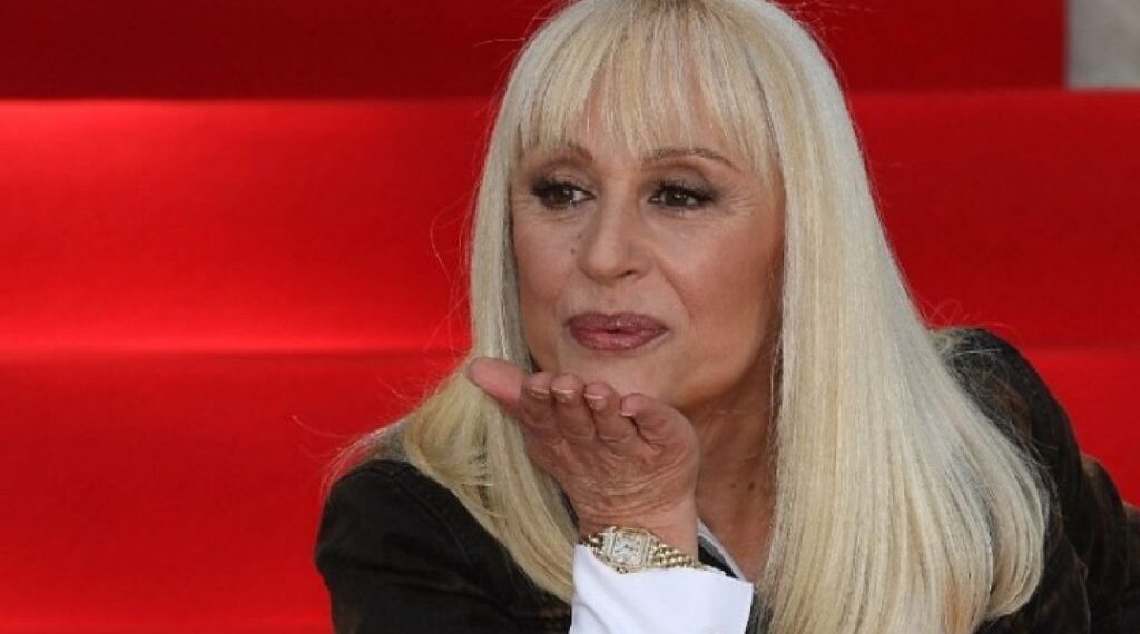 Πέθανε η θρυλική Ραφαέλα Καρά, η διάσημη Ιταλίδα τραγουδίστρια, στα 78 της χρόνια