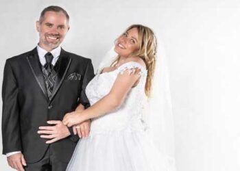 Η νικήτρια του διαγωνισμού του e-ptolemeos.gr για τη διπλή πρόσκληση για τη παράσταση του ΔΗΠΕΘΕ Κοζάνης «Ειδικές περιστάσεις»