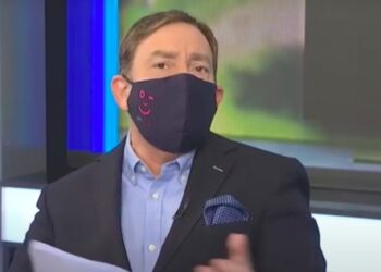 ΕΡΤ: Τέλος ο Δημοσθένης Καρμοίρης για ρατσιστικό σχόλιο για κορεάτες αθλητές