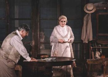 Ενημέρωση για την αποψινή παράσταση του ΚΘΒΕ «Ταξίδι μιας μεγάλης μέρας μέσα στη νύχτα», στην Κοζάνη