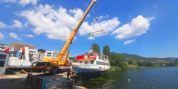 Ετοιμάζεται για …πλεύση η ΟΛΥΜΠΙΑ στη λίμνη της Καστοριάς