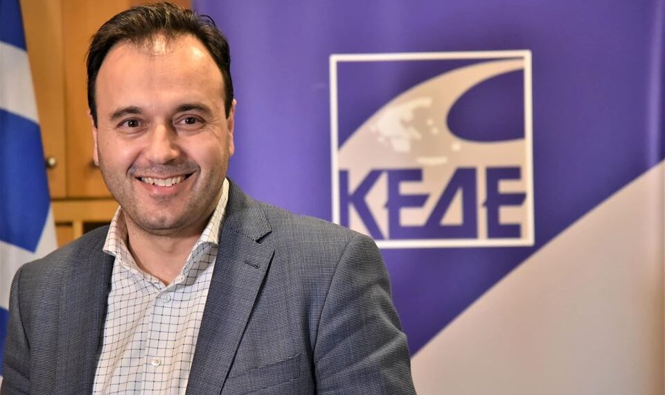 Η ΚΕΔΕ ζητά έκτακτη σύσκεψη για την αντιμετώπιση της μετάλλαξης «Δέλτα»