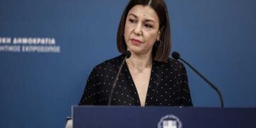 Πελώνη: Οσοι δεν εμβολιαστούν θα έχουν περισσότερους περιορισμούς